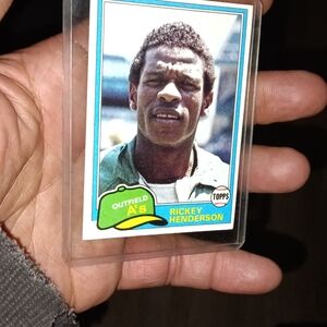 1981 Topps Rickey Henderson & Nolan Ryan Baseball Card - Lot Good Shape